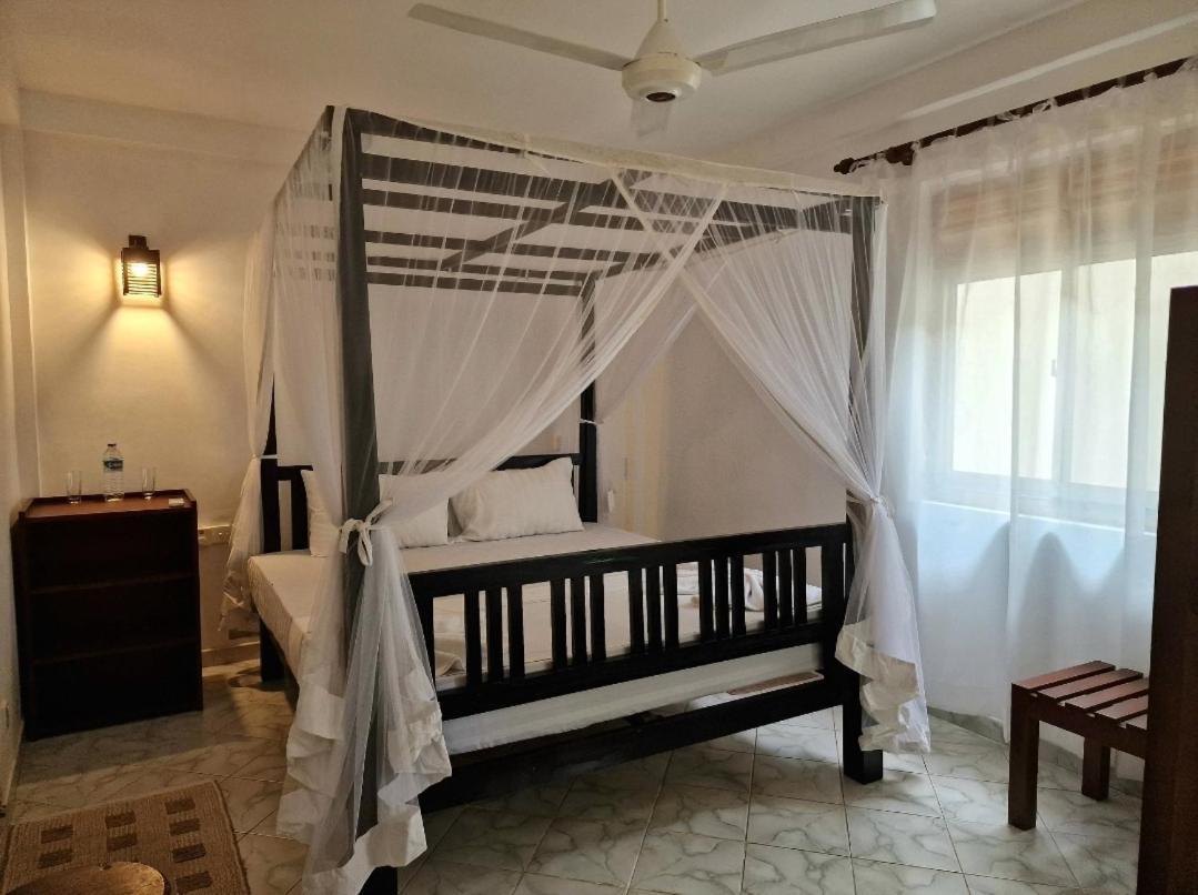 Panorama Beach Hotel Tangalle Buitenkant foto