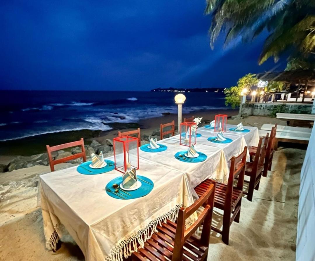 Panorama Beach Hotel Tangalle Buitenkant foto
