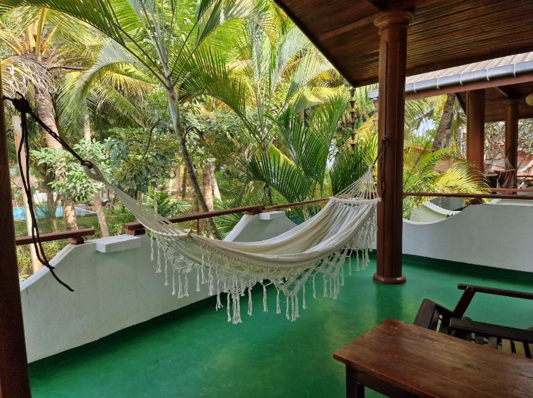Panorama Beach Hotel Tangalle Buitenkant foto
