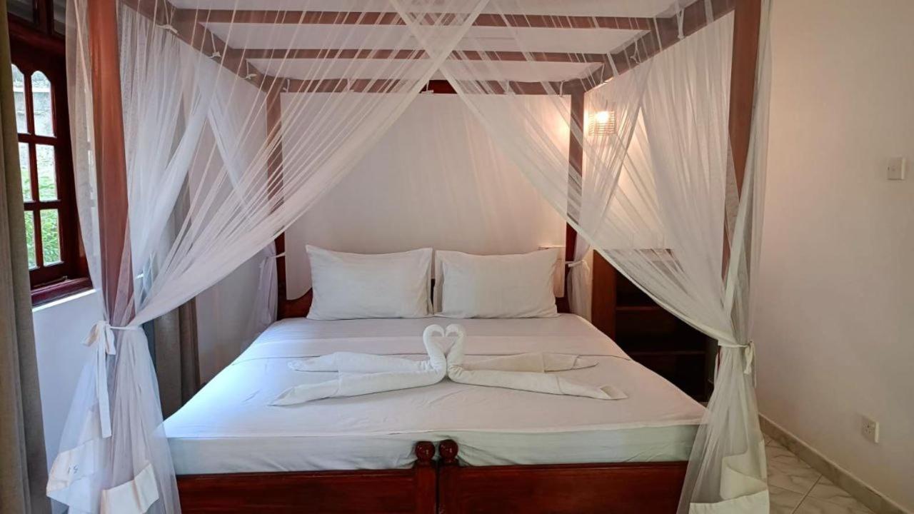 Panorama Beach Hotel Tangalle Buitenkant foto