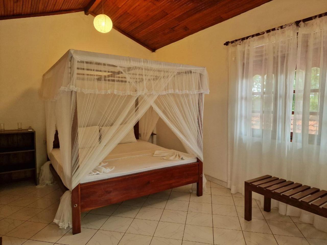 Panorama Beach Hotel Tangalle Buitenkant foto