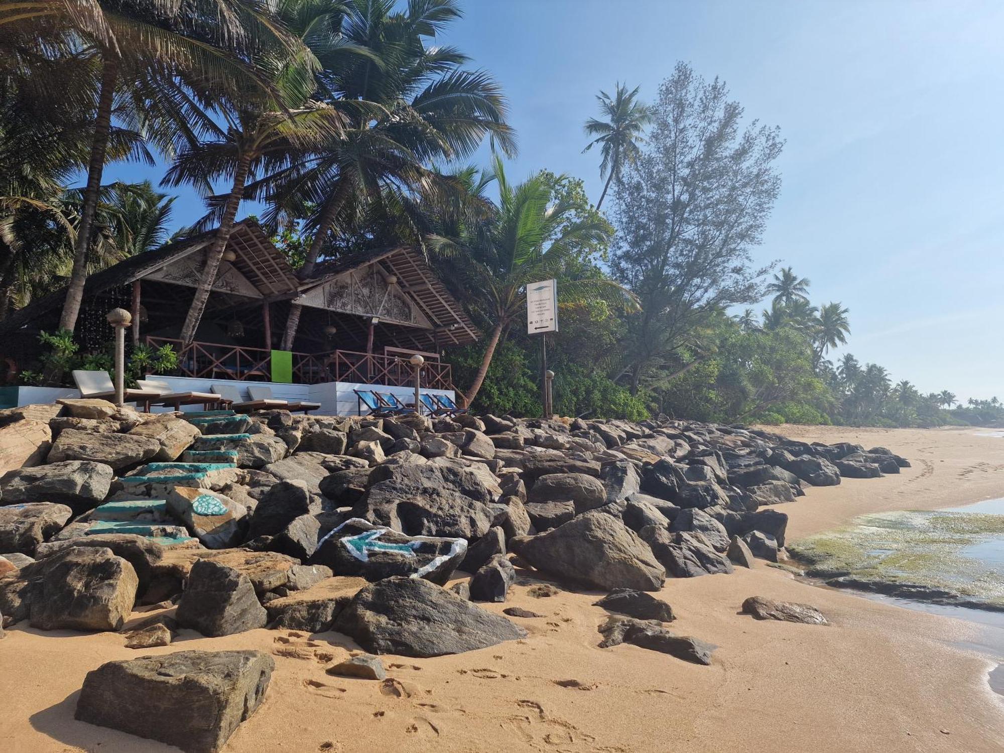 Panorama Beach Hotel Tangalle Buitenkant foto
